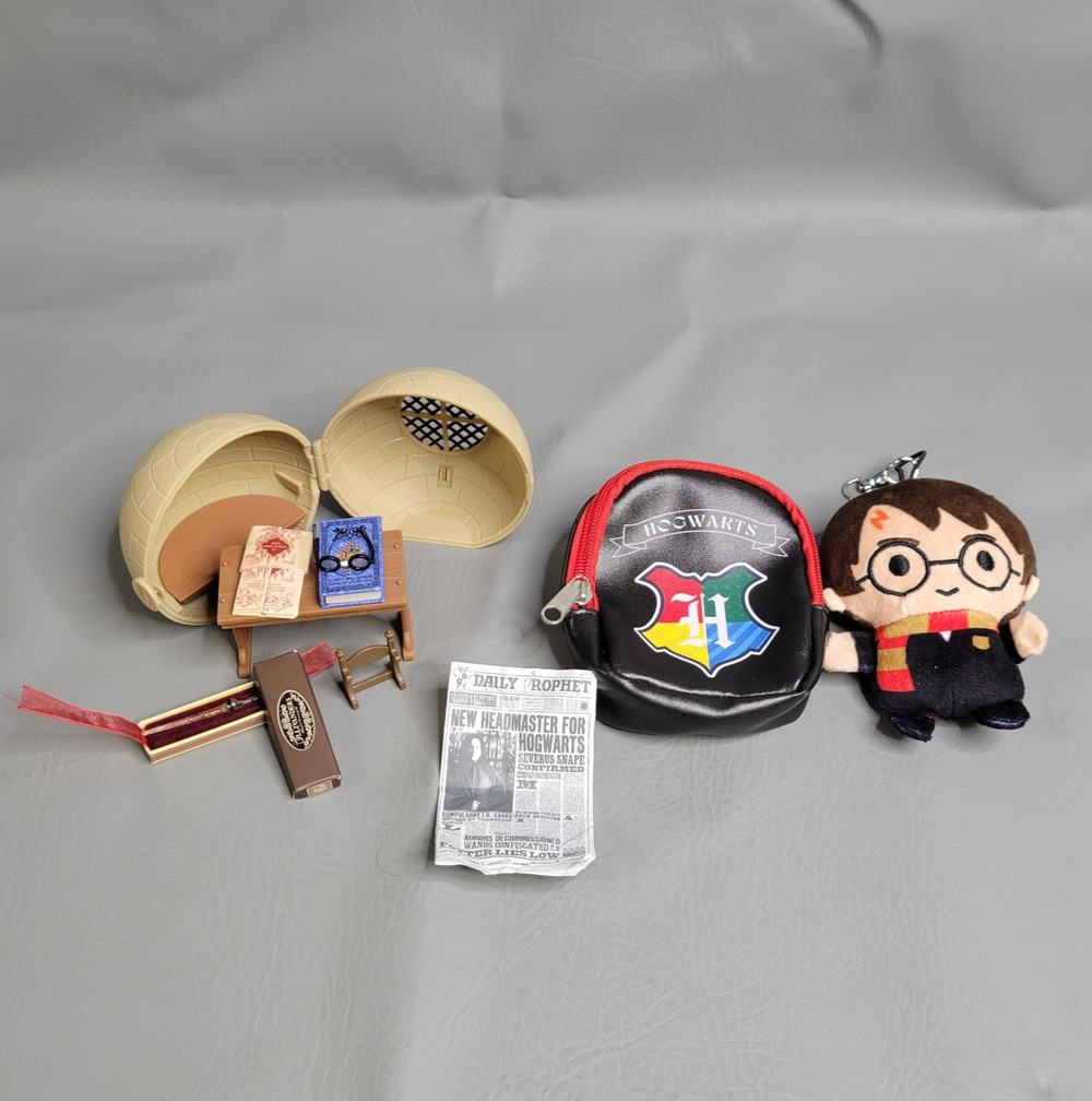 Miniverse Make it Mini Harry Potter Back to Hogwarts Class Supplies Backpack Lot